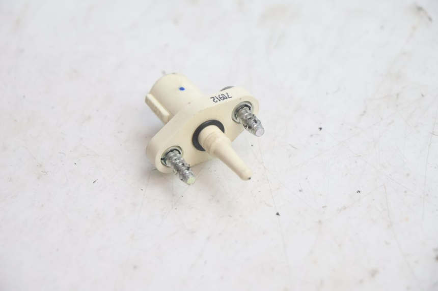 photo de AIR PRESSURE SENSOR HONDA FJS SILVER WING SILVERWING 400 (2005 - 2008) - Component detail