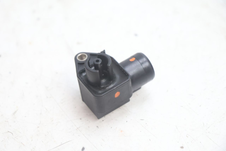 photo de AIR PRESSURE SENSOR HONDA FJS SILVER WING SILVERWING 400 (2005 - 2008) - Main view