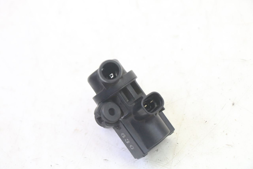 photo de AIR PRESSURE SENSOR YAMAHA FZ6 N FAZER 600 (2004 - 2006) - Zoom on usage condition