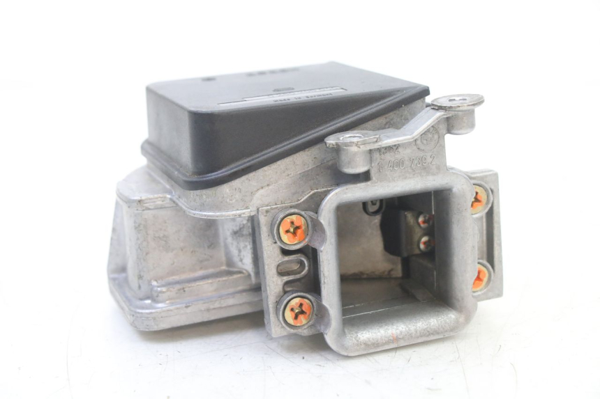 photo de AIR PRESSURE SENSOR BMW K 75 RT 750 (1989 - 1997) - Technical close-up