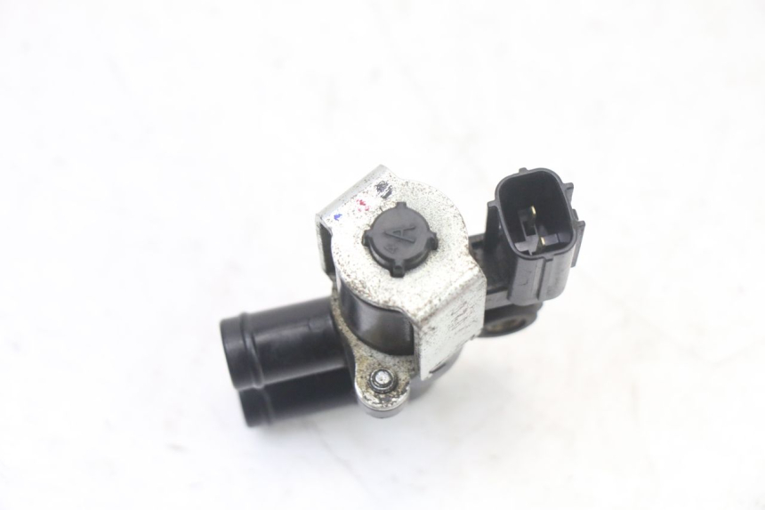 photo de AIR PRESSURE SENSOR KYMCO XCITING 500 (2007 - 2010) - Alternative perspective