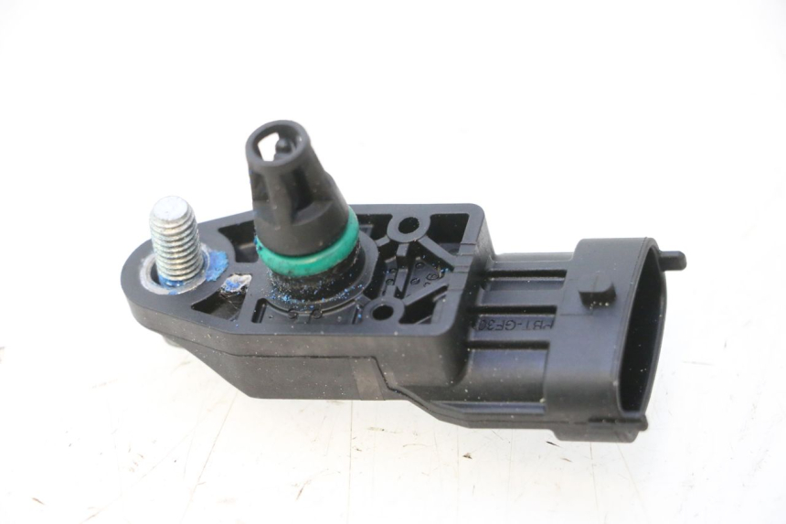 photo de AIR PRESSURE SENSOR PIAGGIO MP3 HPE 530 (2022 - 2026) - Zoom on usage condition