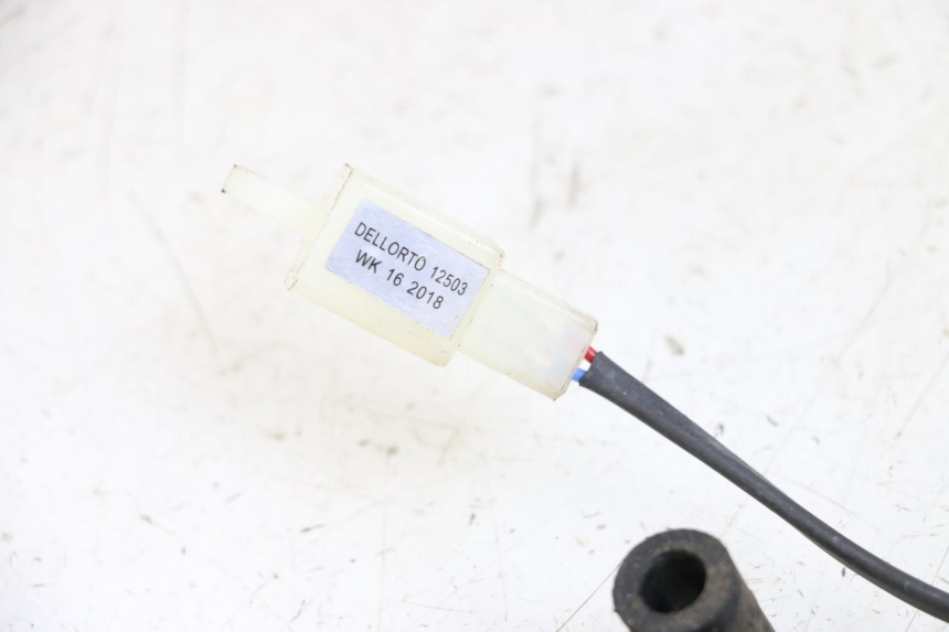 photo de AIR PRESSURE SENSOR EUROCKA R8 4T 50 (2013 - 2022) - Component detail