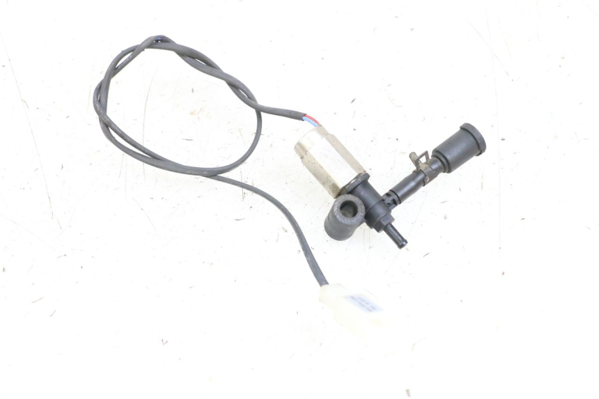 photo de AIR PRESSURE SENSOR EUROCKA R8 4T 50 (2013 - 2022) - Zoom on usage condition