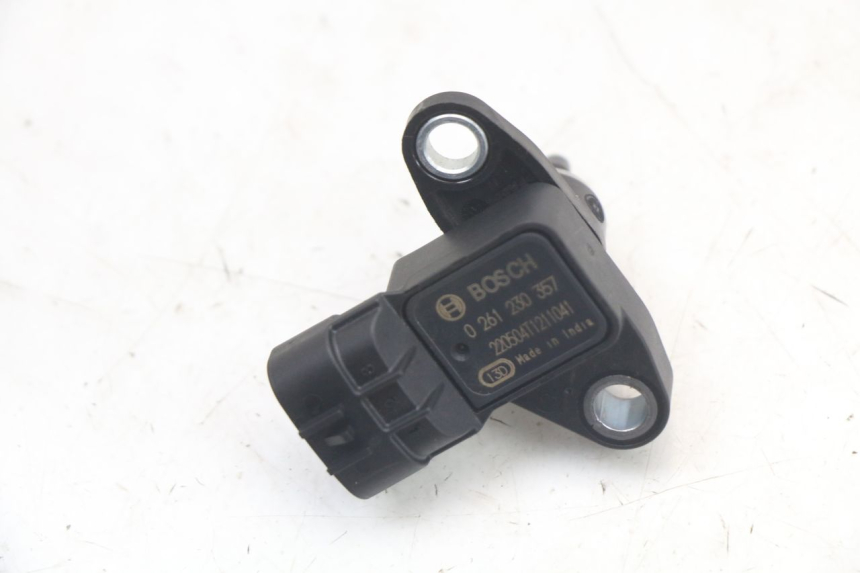 photo de AIR PRESSURE SENSOR ROYAL ENFIELD CONTINENTAL GT 650 (2019 - 2024) - Alternative perspective