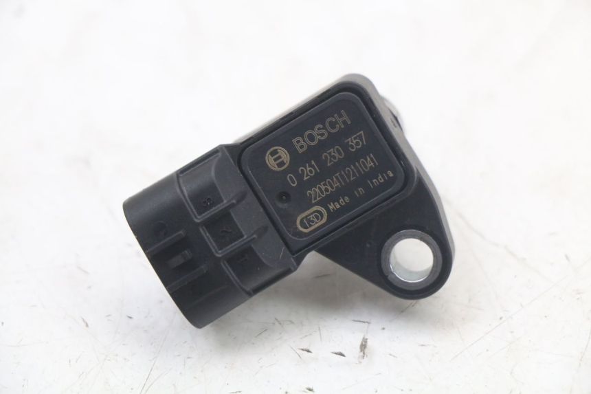 photo de AIR PRESSURE SENSOR ROYAL ENFIELD CONTINENTAL GT 650 (2019 - 2024) - Technical close-up