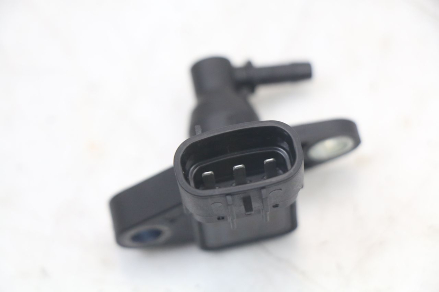 photo de AIR PRESSURE SENSOR ROYAL ENFIELD CONTINENTAL GT 650 (2019 - 2024) - Technical close-up