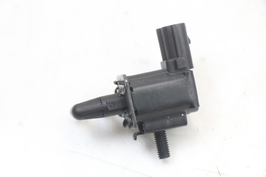 photo de AIR PRESSURE SENSOR ROYAL ENFIELD SCRAM 411 (2022 - 2024) - Technical close-up