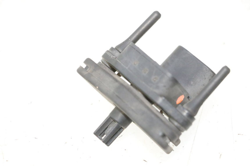 photo de AIR PRESSURE SENSOR DUCATI SS IE DS CARENEE 1000 (2002 - 2006) - Zoom on usage condition