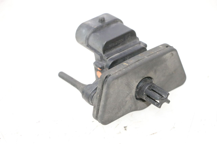 photo de AIR PRESSURE SENSOR DUCATI SS IE DS CARENEE 1000 (2002 - 2006) - Alternative perspective