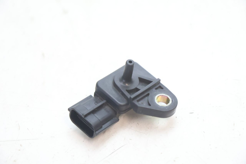 photo de AIR PRESSURE SENSOR SUZUKI SV S 650 (2003 - 2009) - Main view