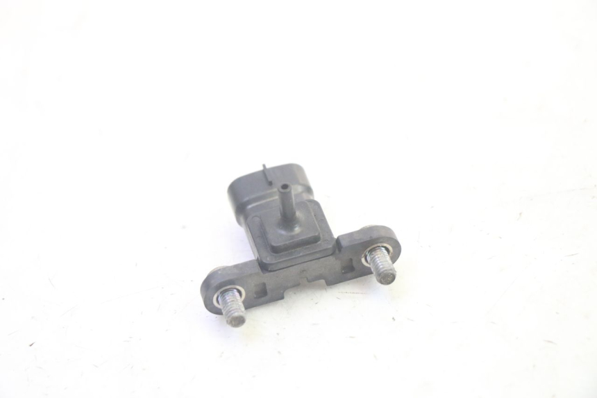 photo de AIR PRESSURE SENSOR YAMAHA TDM ABS 900 (2002 - 2014) - Component detail