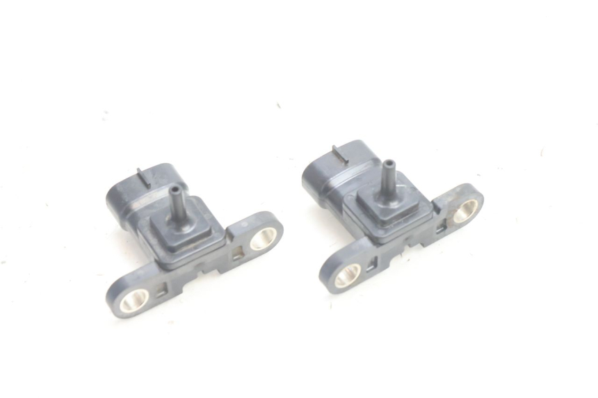 photo de AIR PRESSURE SENSOR YAMAHA TDM ABS 900 (2002 - 2014) - Technical close-up
