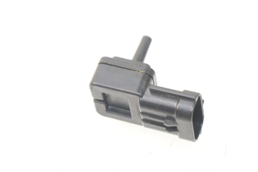 photo de AIR PRESSURE SENSOR SUZUKI UC EPICURO 125 (1999 - 2003) - Zoom on usage condition