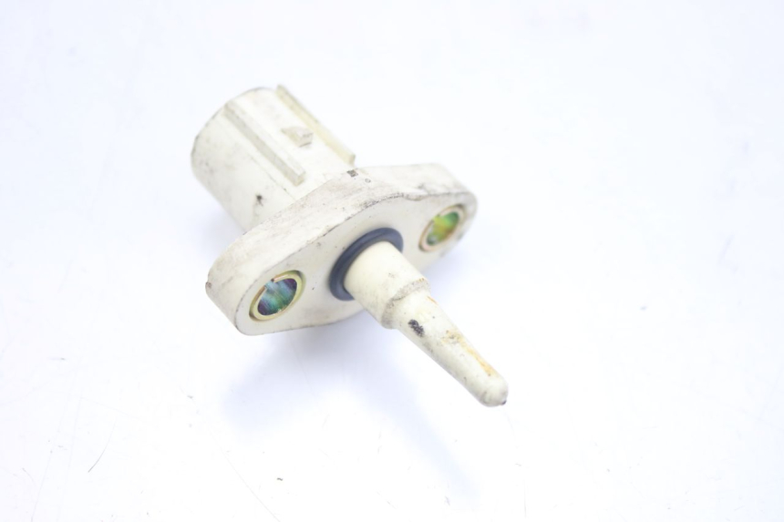 photo de AIR PRESSURE SENSOR HONDA VFR FI RC46 800 (1998 - 2001) - Main view