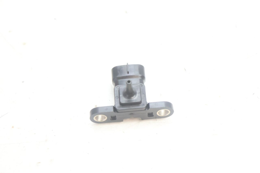 photo de AIR PRESSURE SENSOR YAMAHA XMAX X-MAX 125 (2006 - 2009) - Component detail