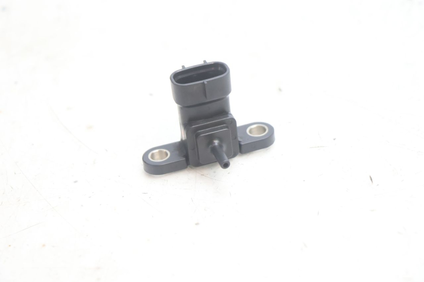 photo de AIR PRESSURE SENSOR YAMAHA XMAX X-MAX 125 (2006 - 2009) - Zoom on usage condition