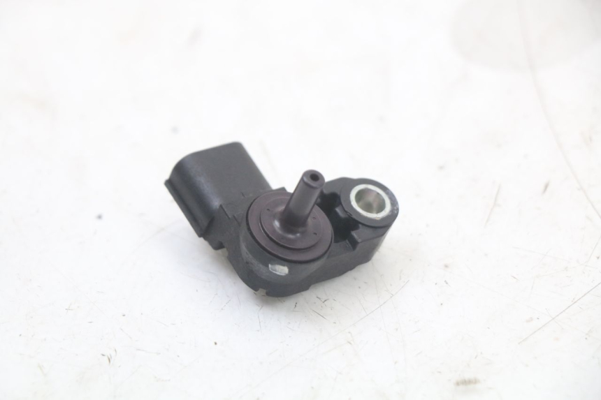 photo de AIR PRESSURE SENSOR YAMAHA XJ6 ABS 600 (2008 - 2016) - Component detail