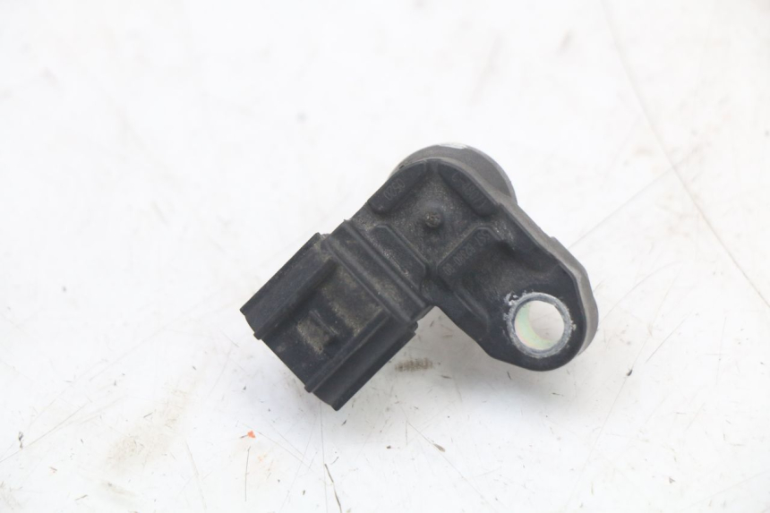 photo de AIR PRESSURE SENSOR YAMAHA XJ6 ABS 600 (2008 - 2016) - Technical close-up