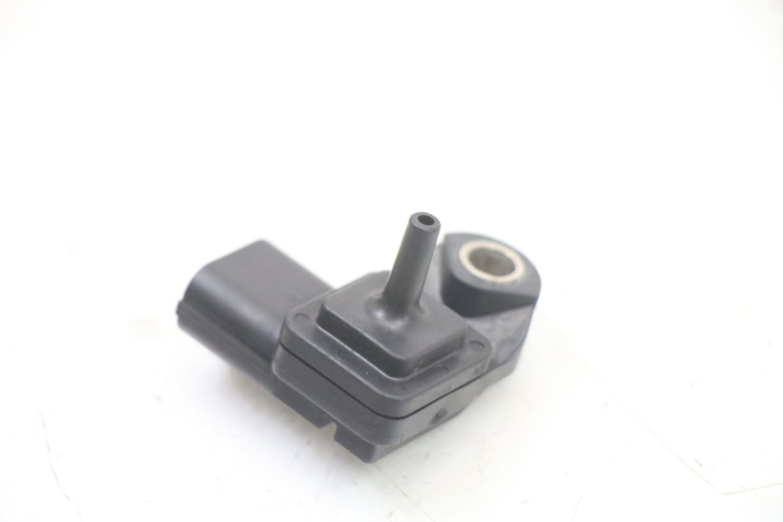 photo de AIR PRESSURE SENSOR YAMAHA YP T-MAX TMAX 530 (2017 - 2020) - Component detail