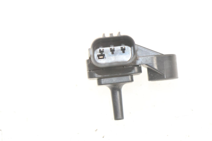 photo de AIR PRESSURE SENSOR YAMAHA YP T-MAX TMAX 530 (2017 - 2020) - Zoom on usage condition