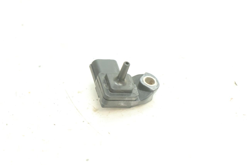 photo de AIR PRESSURE SENSOR YAMAHA YZF R6 600 (2008 - 2009) - Component detail