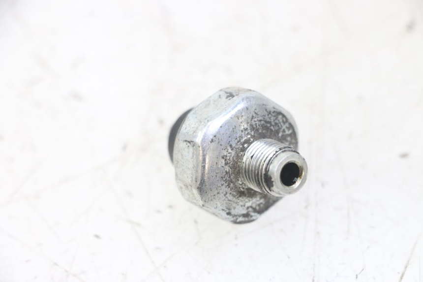photo de OIL PRESSURE SENSOR HONDA FORZA ABS 300 (2013 - 2017) - Zoom on usage condition
