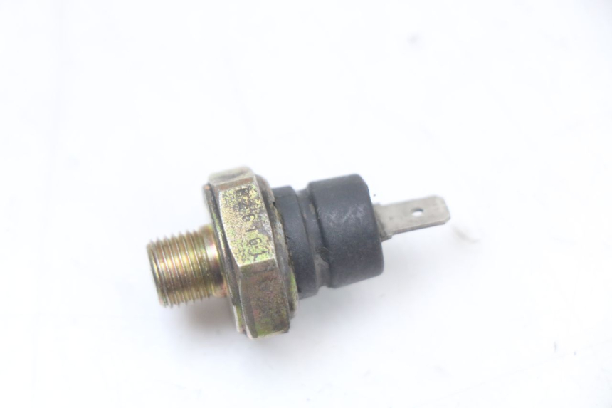 photo de BRAKE OIL PRESSURE SENSOR RENAULT KOURANOS 125 (2001 - 2004) - Component detail