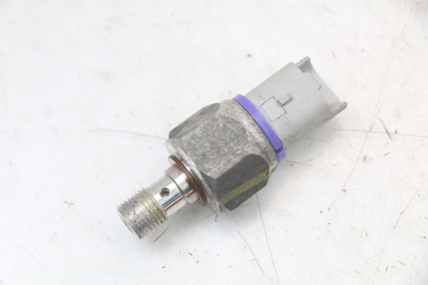 photo de BRAKE OIL PRESSURE SENSOR PIAGGIO MP3 HPE 350 (2018 - 2020) - Component detail