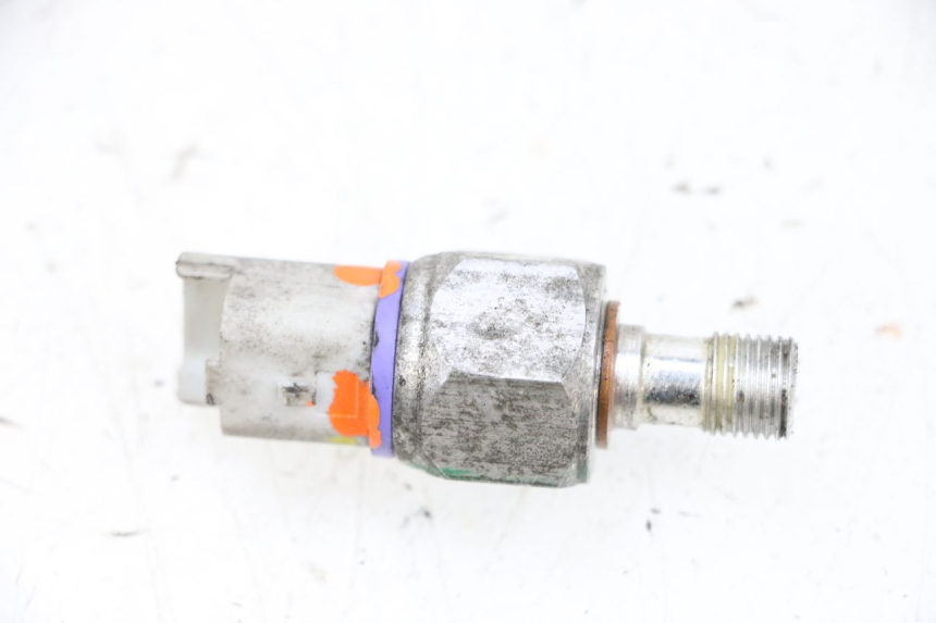 photo de BRAKE OIL PRESSURE SENSOR PIAGGIO MP3 HPE 300 (2019 - 2026) - Component detail