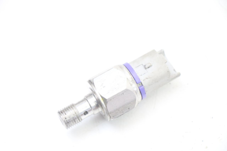photo de BRAKE OIL PRESSURE SENSOR PIAGGIO MP3 500 (2014 - 2017) - Main view