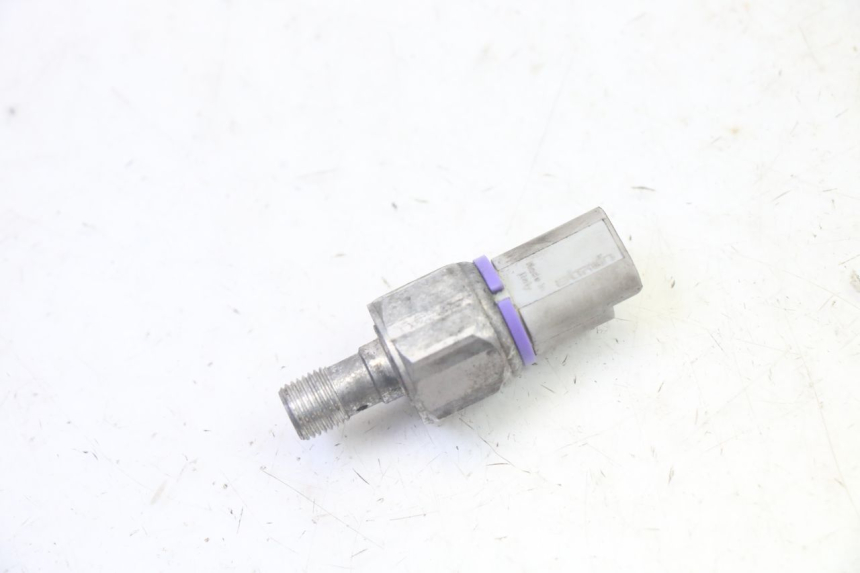 photo de OIL BRAKE PRESSURE SENSOR PIAGGIO MP3 125 (2006 - 2014) - Component detail