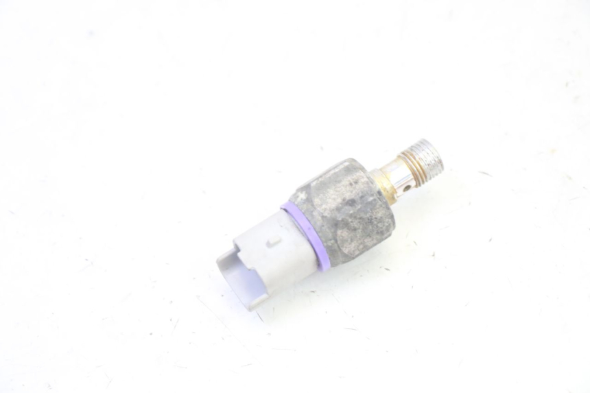 photo de OIL BRAKE PRESSURE SENSOR PIAGGIO MP3 RL 250 (2006 - 2010) - Alternative perspective
