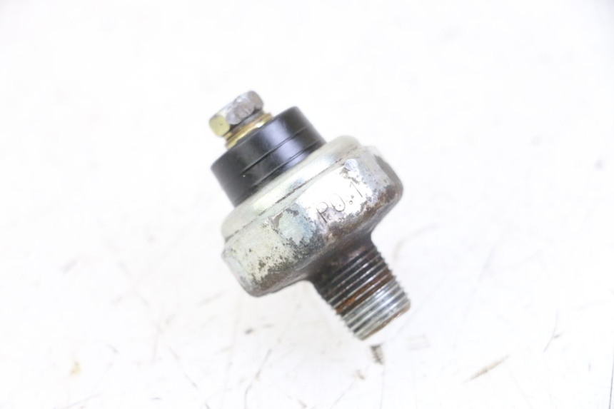 photo de OIL PRESSURE SENSOR KAWASAKI GTR 1000 (1994 - 2004) - Zoom on usage condition