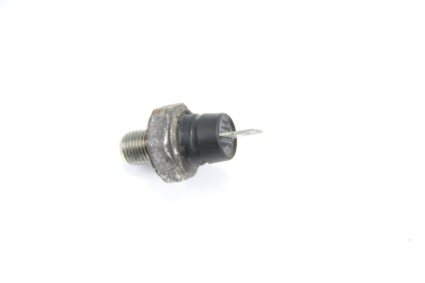 photo de OIL PRESSURE SENSOR GILERA NEXUS 125 (2009 - 2013) - Zoom on usage condition
