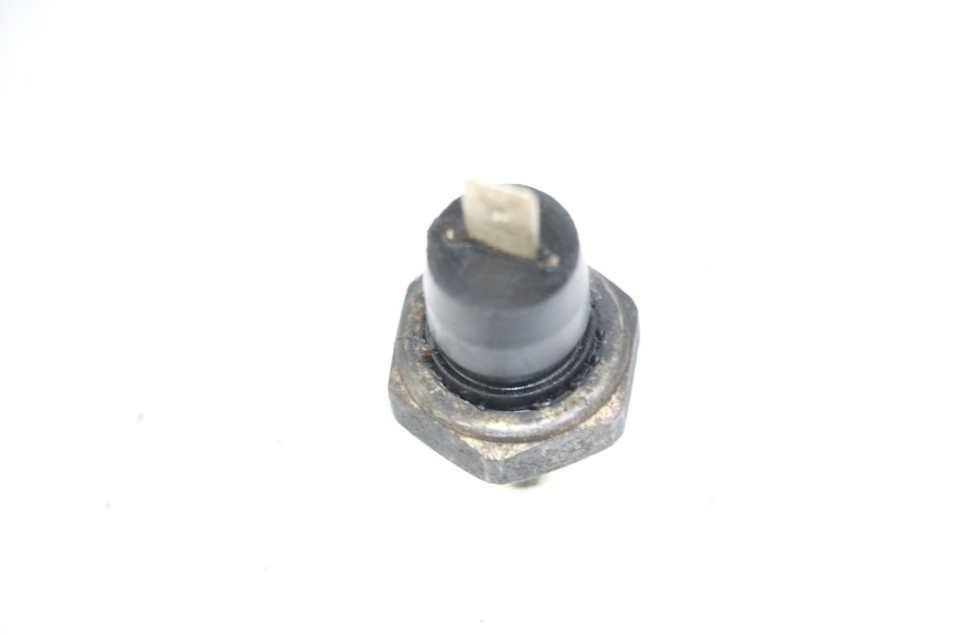 photo de OIL PRESSURE SENSOR PIAGGIO MP3 125 (2006 - 2014) - Component detail