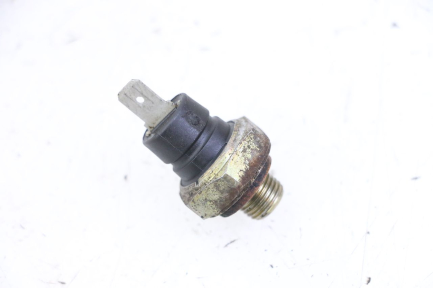 photo de OIL PRESSURE SENSOR PIAGGIO VESPA GRANTURISMO 200 (2004 - 2005) - Main view