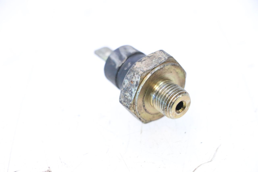 photo de OIL PRESSURE SENSOR PEUGEOT SATELIS COMPRESSOR K15 125 (2006 - 2009) - Component detail