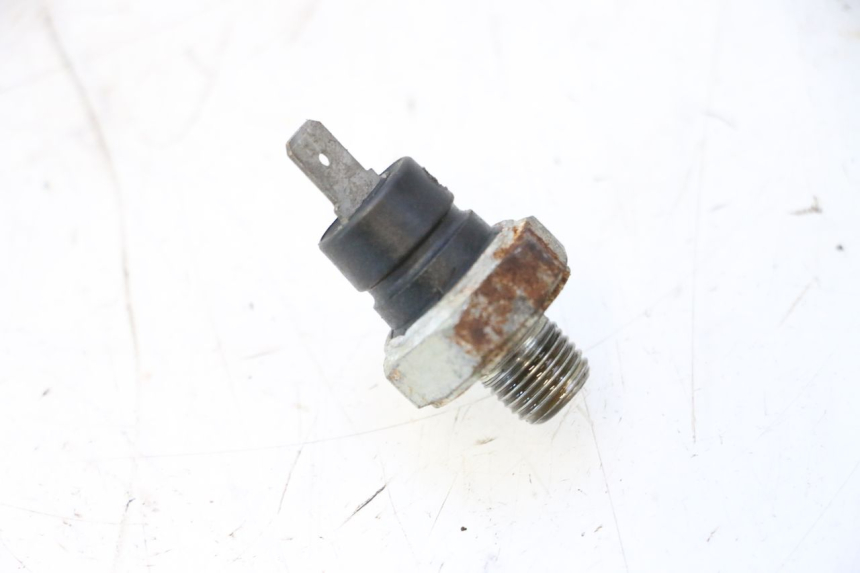 photo de OIL PRESSURE SENSOR CAN-AM SPYDER RS 1000 (2008 - 2012) - Technical close-up