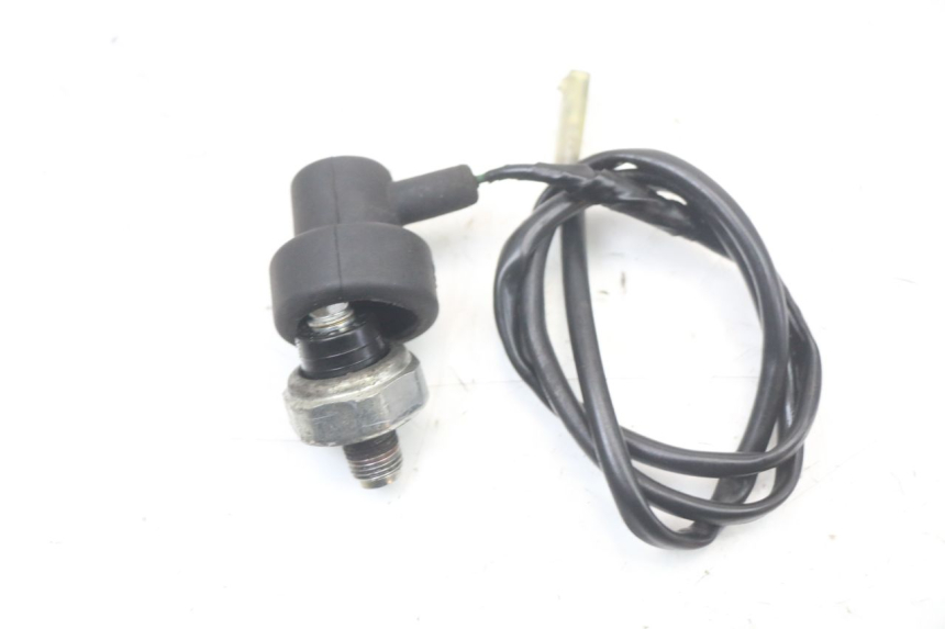 photo de OIL PRESSURE SENSOR SUZUKI GSR 750 (2011 - 2017) - Component detail