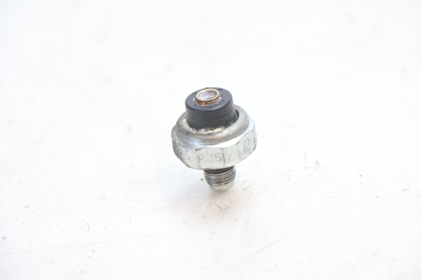 photo de OIL PRESSURE SENSOR SUZUKI SV S 650 (2003 - 2009) - Zoom on usage condition