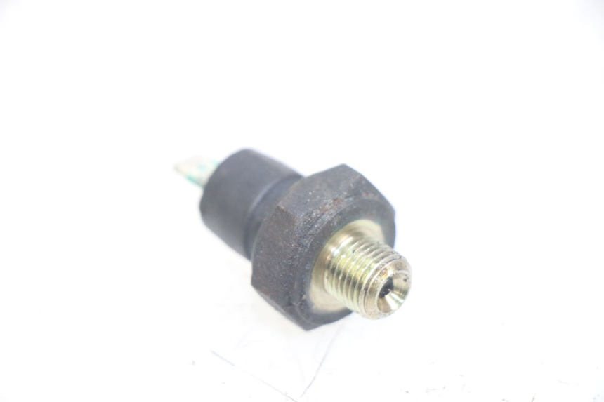 photo de OIL PRESSURE SENSOR PIAGGIO X9 125 (2000 - 2003) - Zoom on usage condition