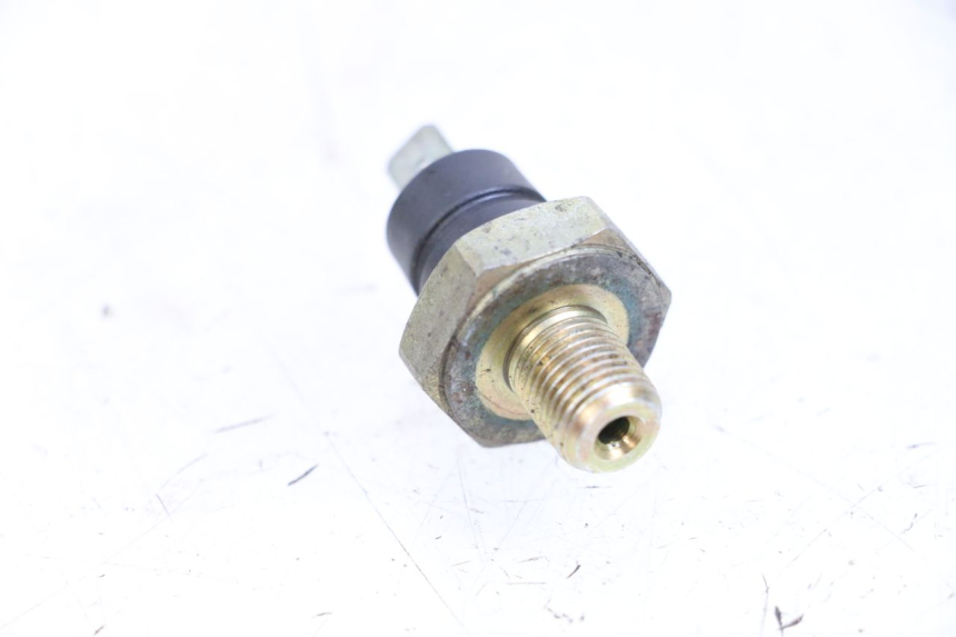 photo de OIL PRESSURE SENSOR PIAGGIO XEVO - X EVO 125 (2007 - 2017) - Component detail