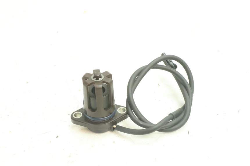 photo de OIL PRESSURE SENSOR YAMAHA YZF R6 600 (2008 - 2009) - Zoom on usage condition