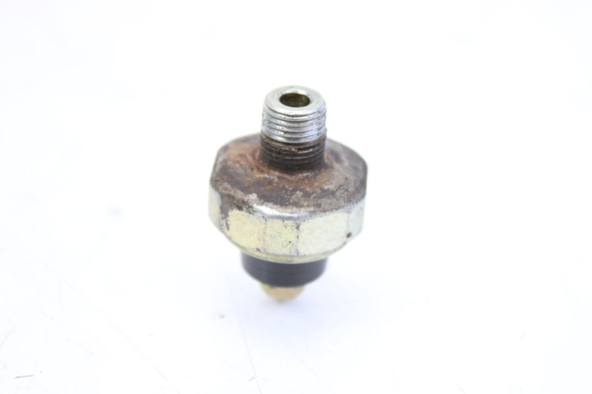photo de OIL PRESSURE SENSOR KAWASAKI ZEPHYR 1100 ( - 1995) - Alternative perspective