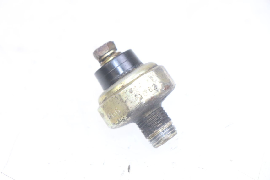 photo de OIL PRESSURE SENSOR KAWASAKI ZX-6R ZX6R 600 (1995 - 1997) - Zoom on usage condition