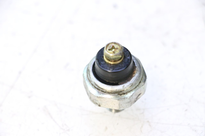 photo de OIL PRESSURE SENSOR KAWASAKI ZZR 600 (1995 - 2004) - Main view