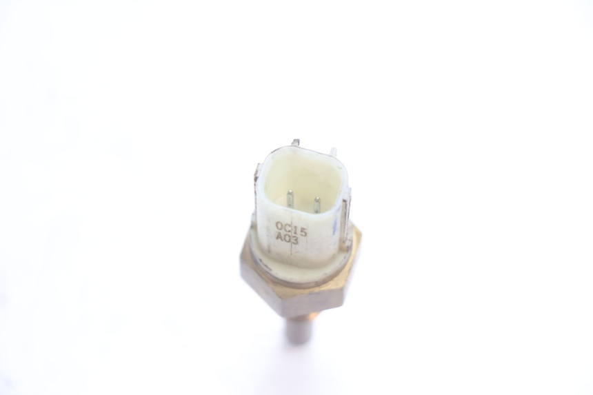 photo de ENGINE TEMPERATURE SENSOR HONDA CRF CR-F 125 (2020 - 2021) - Zoom on usage condition