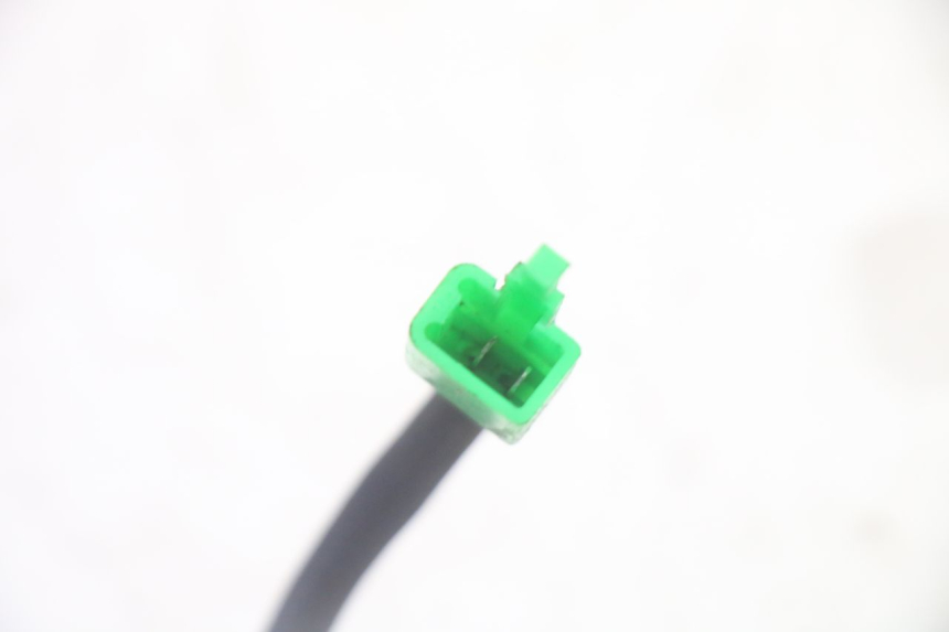 photo de ENGINE TEMPERATURE SENSOR SYM CROX 4T 50 (2016 - 2023) - Alternative perspective