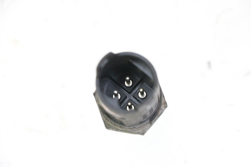 photo de WATER TEMPERATURE SENSOR BMW C1 125 (2000 - 2003) - Zoom on usage condition